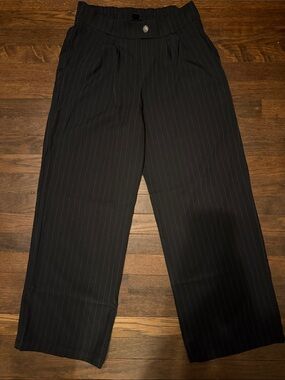Tulisé Black Pinstripe Wide Leg ankle Trousers‎ Size Large Pull On